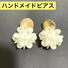 ブライダル/ピアス/スタッズ/アクセサリー/花/ゴールド/ジュエリー/結婚式