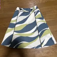 フレアスカート 波模様 青白