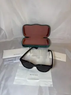 専用 Givenchy サングラス キャットアイ ブラック - メルカリ