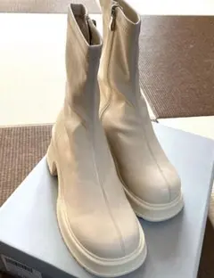 VIVIAN COLLECTION ストレッチブーツ　新品