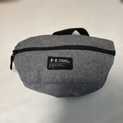UNDER ARMOUR ボディバッグ ウエストポーチ グレーのサムネイル