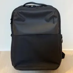 【美中古】Incase A.R.C. デイパック "Black"のサムネイル