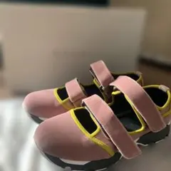 マルニ ピンク ベルクロ スニーカー　23.5 24㌢のサムネイル
