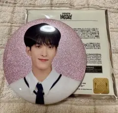 SEVENTEEN Holiday缶バッジ ドギョム　DK