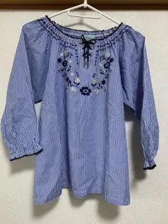 リンジィ青と白のストライプ刺繍トップス160㎝