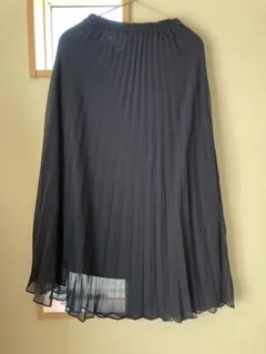 ユニクロ　ロングスカート　プリーツスカート　ネイビー