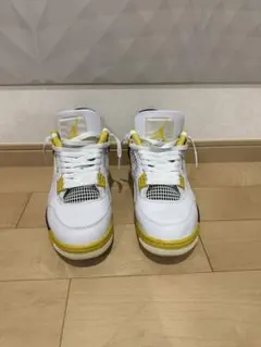 Air Jordan 4 ホワイト/イエロー/ブラック