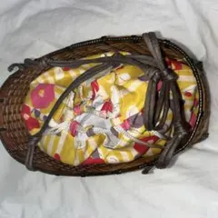 竹製　浴衣　和装用カゴバッグ 黄色　花柄巾着付き