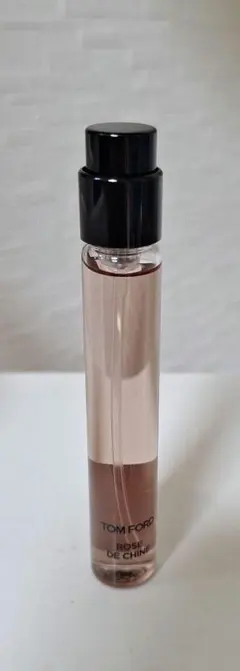 箱あり】TOM FORD ローズドシーヌ EDP 50ml 残量8〜9割 | Mercari