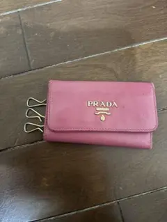 PRADA プラダ キーケース サフィアーノ ピンク 4連 レザー ロゴ 正規品