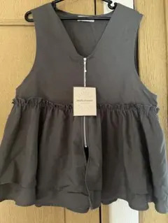 ペプラムベスト(MARI.EmmY)Lサイズ新品！