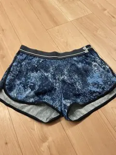 アンダーアーマー　Mサイズ　トレーニングパンツ　ランニングパンツ