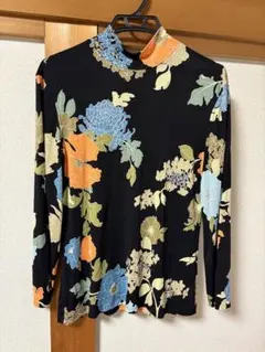 LEONARD 花柄 ハイネック長袖トップス48のサムネイル