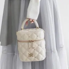 RANDA ハートスタッズ2WAYキルティングバニティバッグ アイボリー