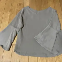 イング　フレアスリーブ カットソーM