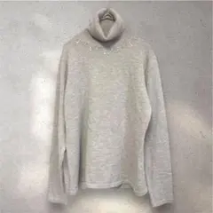 s*u様 【セオリア/しまむら】ビジュー パール ウール タートルネック ベージのサムネイル