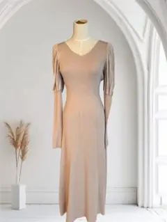 マーキュリーデュオ　ベージュ リブ編み Vネック ロングワンピース　美品