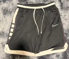 Nike shorts dri-fitのサムネイル