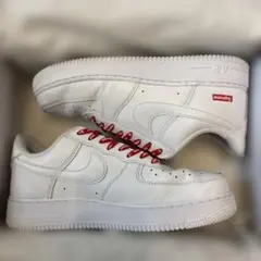 Nike Air Force 1 Supreme ホワイト シュプフォース