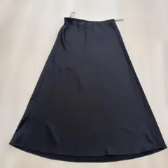 UNIQLO フレアスカート ブラック Mサイズのサムネイル
