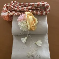 オレンジと白の帯留め・花飾り