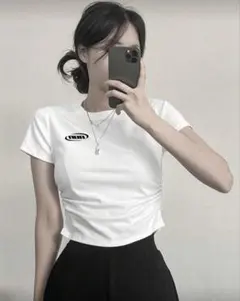 ホワイト コットン Tシャツ ロゴ入り