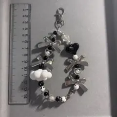 ハンドメイド ビーズアクセサリー ストラップキーホルダー シルバーブラック