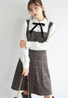 ベロアリボン付きフロッキーハート×チェック柄切り替えミニワンピース　ブラウン