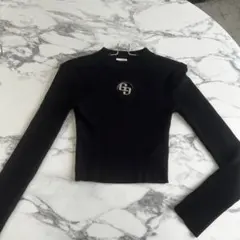 GYDA（ジェイダ）ロゴ入り リブニット クロップドトップス 長袖 ブラック