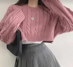 ピンク クロップドニット ケーブル編み