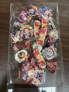 モリー、ドラ、サーカステーマ アクリルビーズ