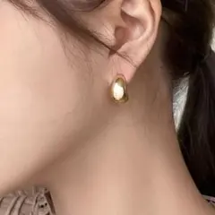 ぷっくりドロップピアス ゴールド 上品 高見え シンプル 大人可愛い 韓国