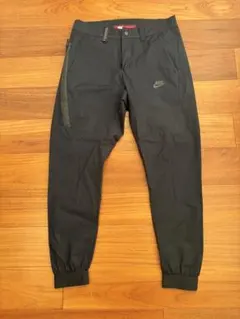 NIKE ナイキ　立体構造　ブラックパンツ　サイズ30