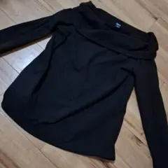 激安！オフショルダー 黒 長袖ニットトップス