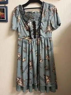 花柄青色半袖ワンピース　アクシーズファム　axes famme 新品タグ付き