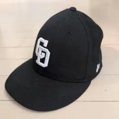 中日ドラゴンズ×NEWERA キャップ メタルロゴ 2025年コラボ ブラック 中日ドラゴンズ×NEWERA キャップ メタルロゴ 2025年コラボ