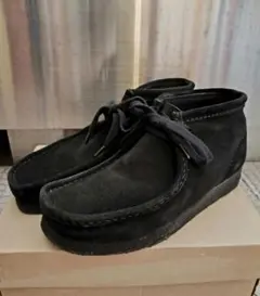 Clarks ワラビー　ハイカット ブラック スウェード