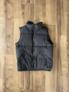 ダウンベストブラック