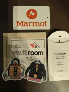 Marmot vault room ステッカー XL C/ブラック