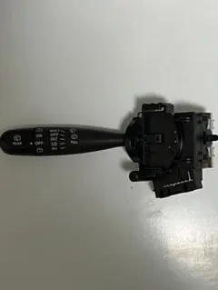 ダイハツ 純正 ワイパースイッチ DAIHATSU 84652-B2010のサムネイル