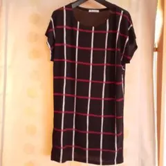 Le pommes トップス 半袖 チュニック 黒 赤 チェック柄 ラポメス