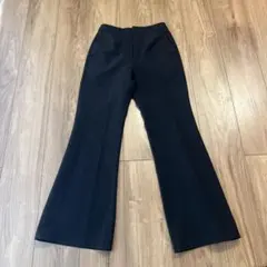 GU ストレッチフレアパンツ　Sサイズ
