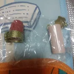 サンリオ ハローキティリップケース ガチャガチャ