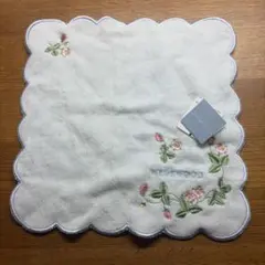 WEDGWOOD 水色　刺繍タオルハンカチ