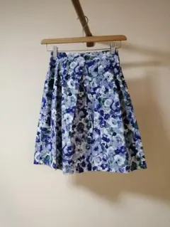 ハリスHarriss 花柄スカート　34のサムネイル