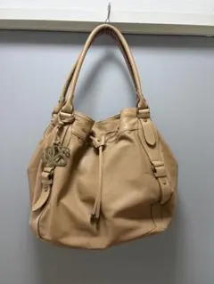 ズッケロフィラート　肩掛けバッグ ロゴプレート付き　ベージュ