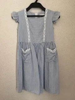 美品　アートレター　女の子用 ストライプ柄ワンピース レース装飾 フリル袖 水色のサムネイル