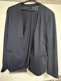 スーツノーカラー