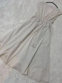 新品タグ付き✨クラシカルエルフ　ロングマキシ丈無地フレアワンピース