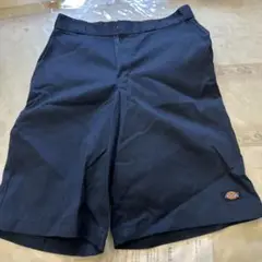 Dickies ネイビー ルーズフィット ショートパンツ